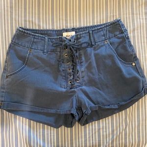 Rvca size 26 shorts